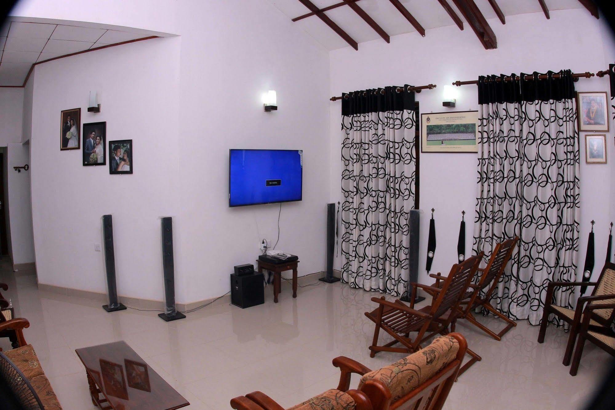 The Hermitage Negombo Kurana Katunayaka Exterior foto